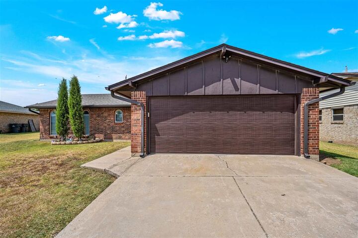 Property Photo:  1604 NW 75th St  OK 73505 