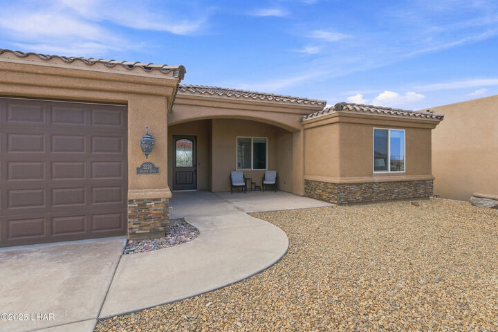 Property Photo:  3220 Dolphin Dr  AZ 86403 