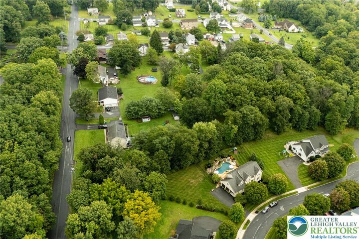 Property Photo:  1148 Verona Drive  PA 18072 