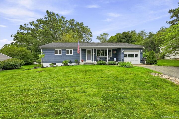 Property Photo:  3 Richard Drive  NY 10994 
