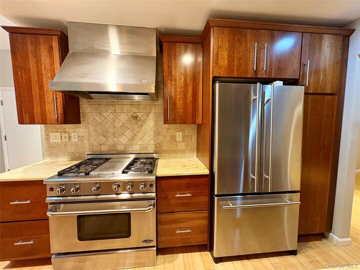 Property Photo:  7 Ironwood Drive  NY 10930 