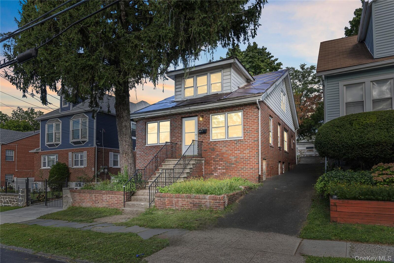 Property Photo:  120 First Street  NY 10704 