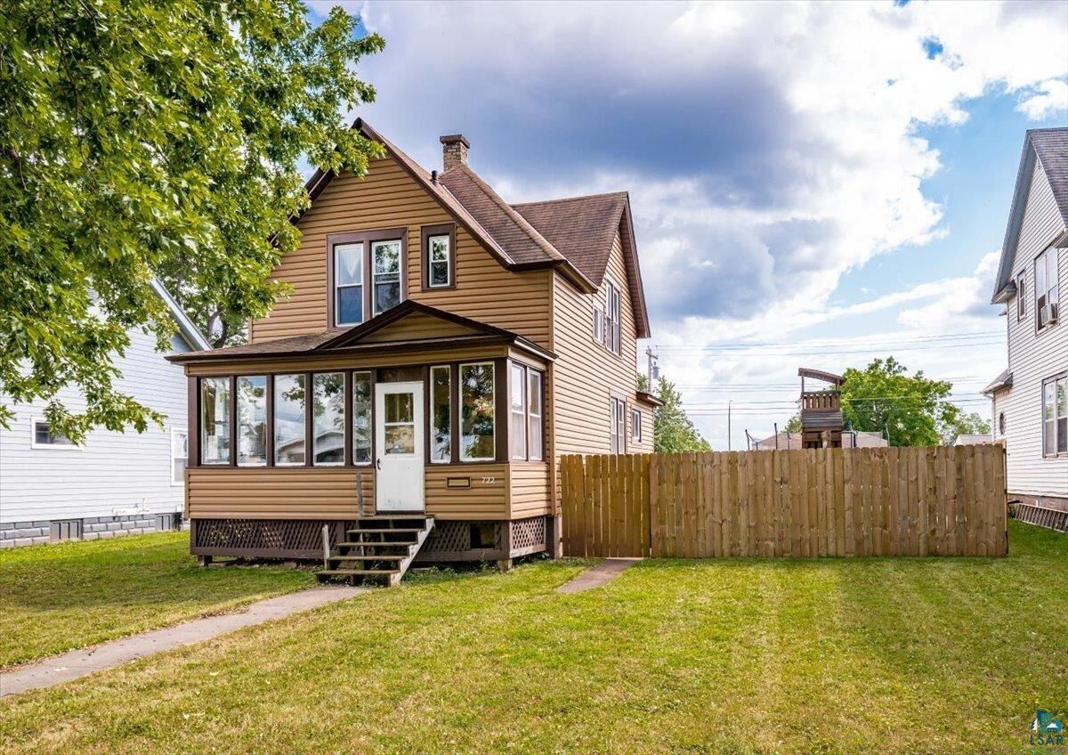 Property Photo:  722 8th Ave  MN 55616 