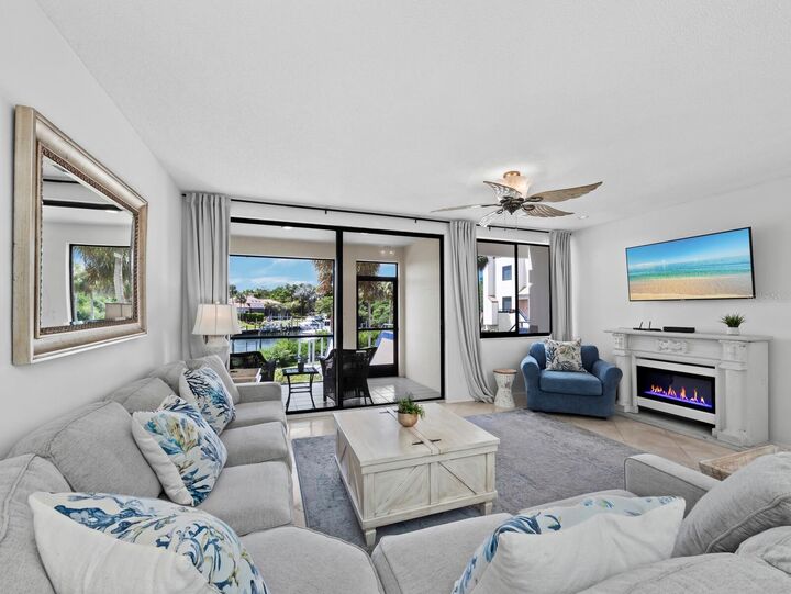 Property Photo:  1906 Harbourside Drive 303  FL 34228 