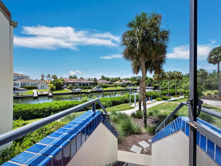 Property Photo:  1906 Harbourside Drive 303  FL 34228 