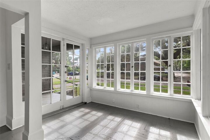 Property Photo: 522 S Osceola Avenue FL 32801