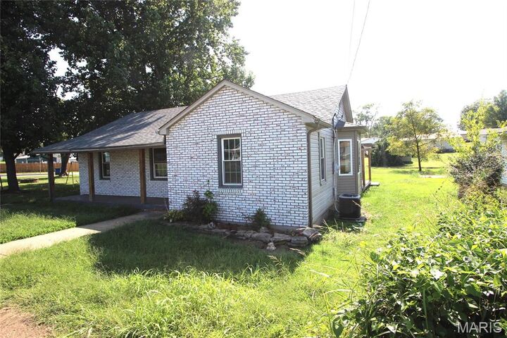 Property Photo:  205 S Jackson Street  MO 63601 
