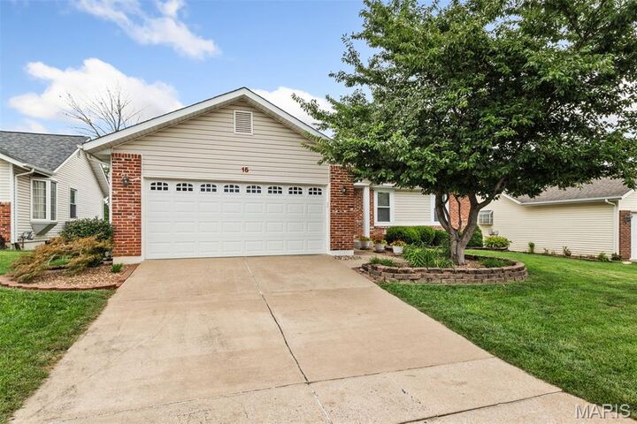 Property Photo: 15 Dorchester Court MO 63376