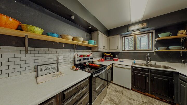 Property Photo: 510 N High St WI 53538