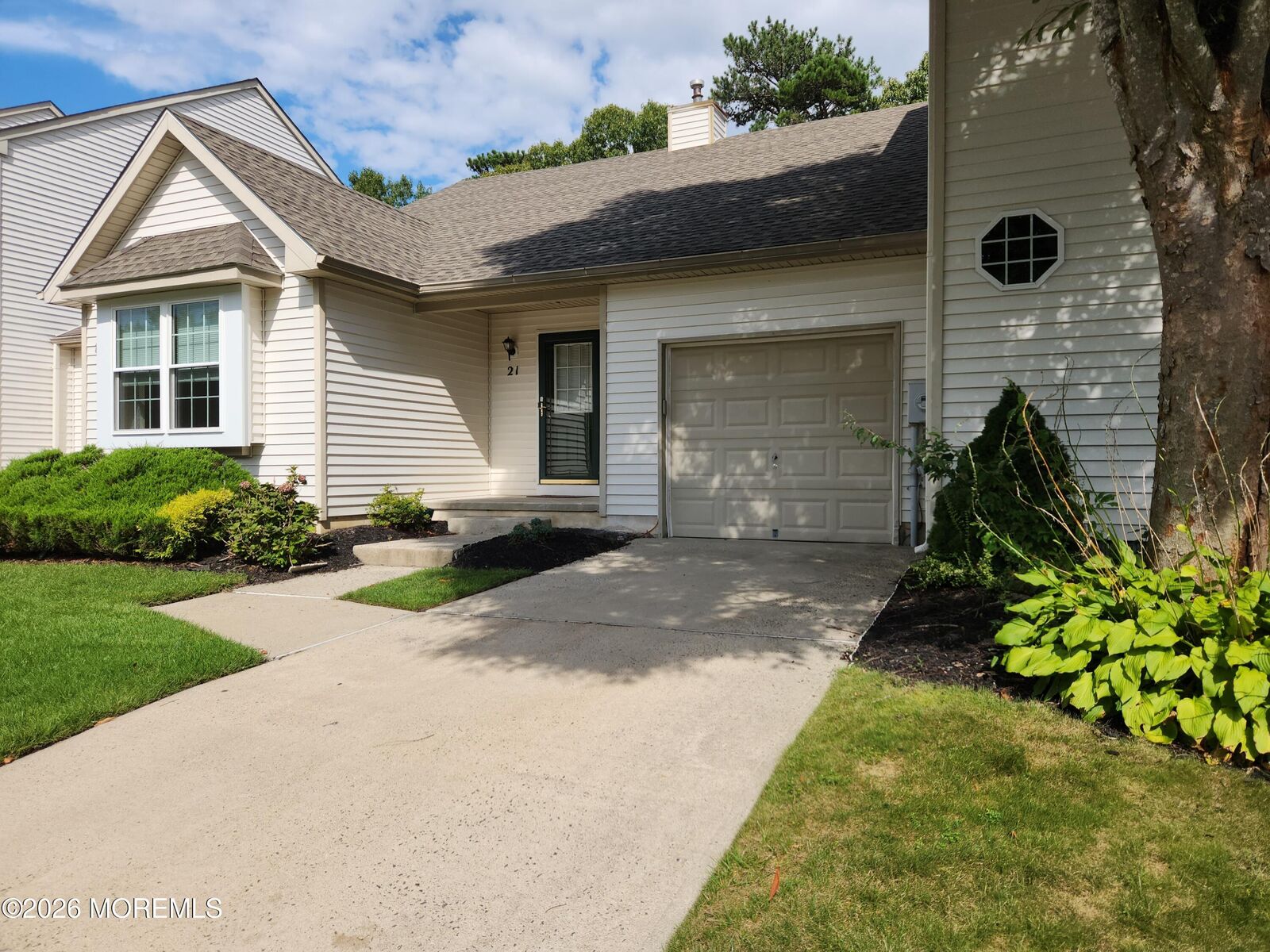 Property Photo:  21 Timberline Drive  NJ 08087 