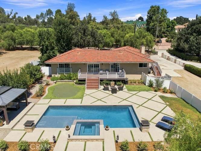 Property Photo:  28042 Balkins  CA 91301 