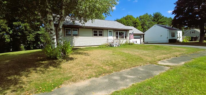 Property Photo:  19 Trueworthy Avenue  ME 04330 