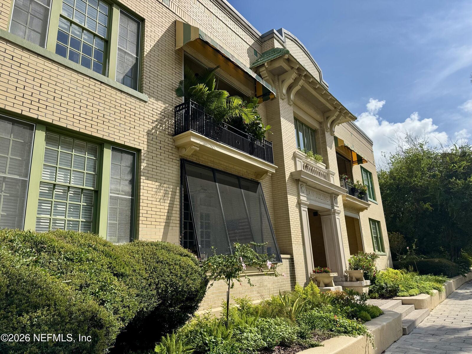 Property Photo:  1613 Riverside Avenue 1  FL 32204 
