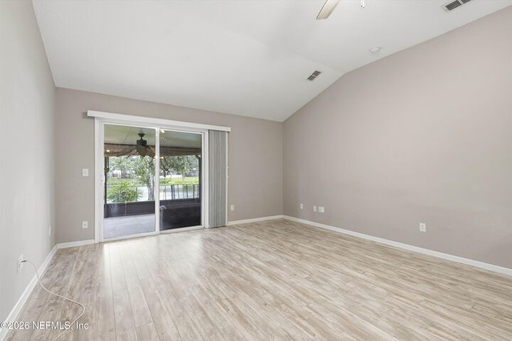 Property Photo:  1232 Ardmore Street  FL 32092 