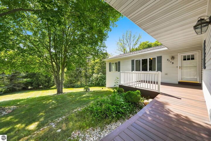 Property Photo:  5119 Anna Drive  MI 49684 