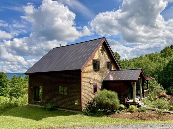 Property Photo:  699 Salaki Road  VT 05660 