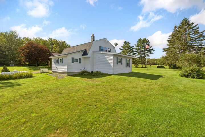 Property Photo:  42 Loverin Hill Road  NH 03773 