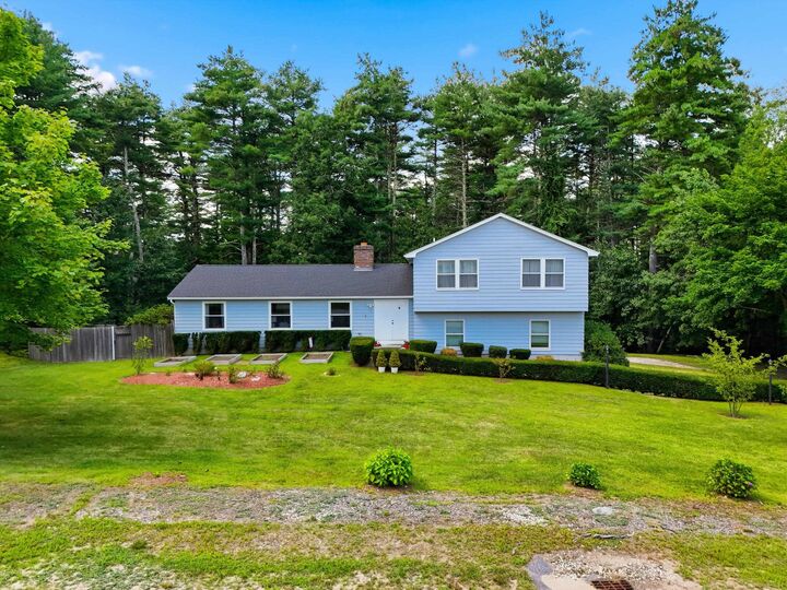 Property Photo: 7 Twin Street NH 03087
