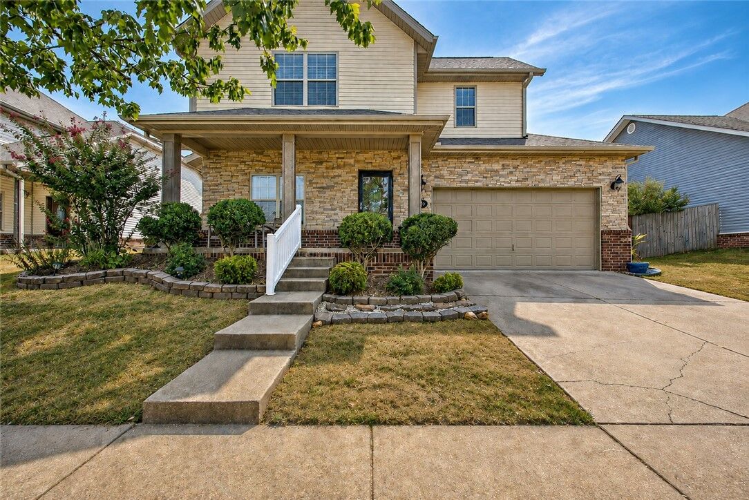 Property Photo:  1500 NE Dysart Woods Lane  AR 72712 