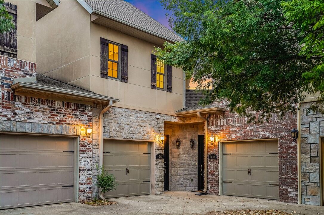 Property Photo: 2622 S Everest Avenue AR 72758