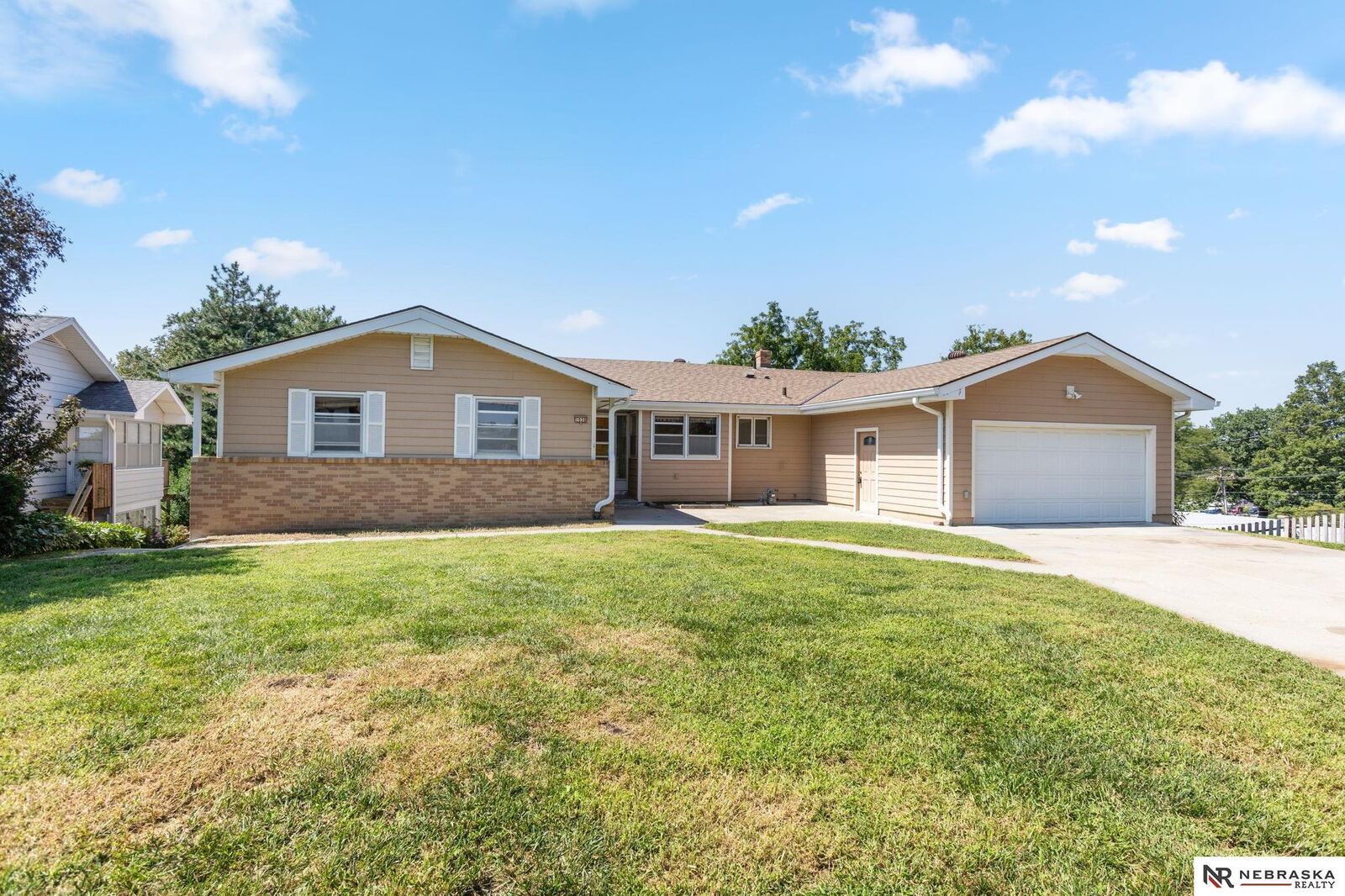 Property Photo:  1036 N 74th Avenue  NE 68114 