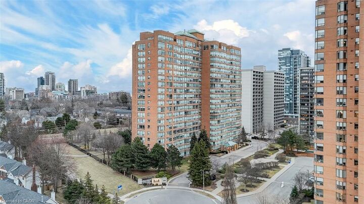 Property Photo: 1276 Maple Crossing Boulevard 903 ON L7S 2J9