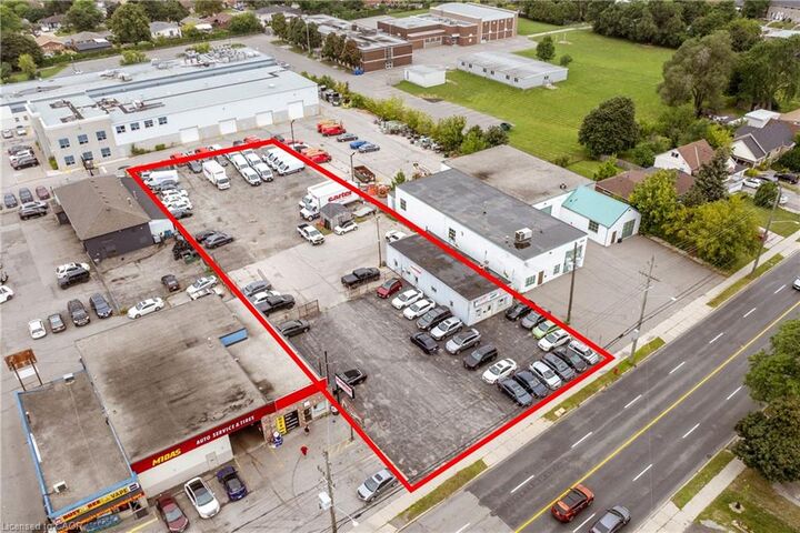 1020 Upper Wellington Street — photo 1