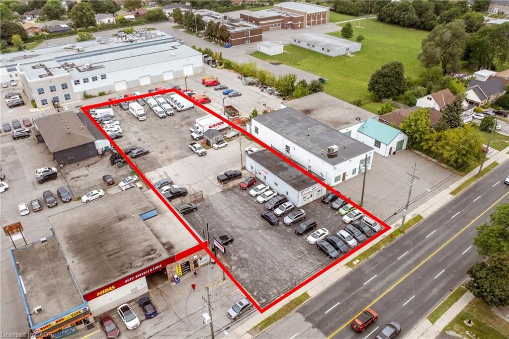 Property Photo: 1020 Upper Wellington Street ON L9A 3S3