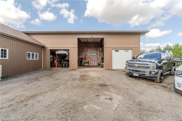 Property Photo:  591 Governors Road E  ON N3L 3E1 