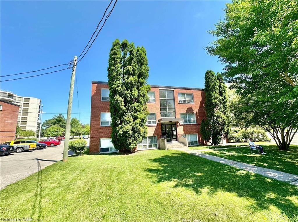 Property Photo:  37 Mericourt Road 305  ON L8S 2N5 
