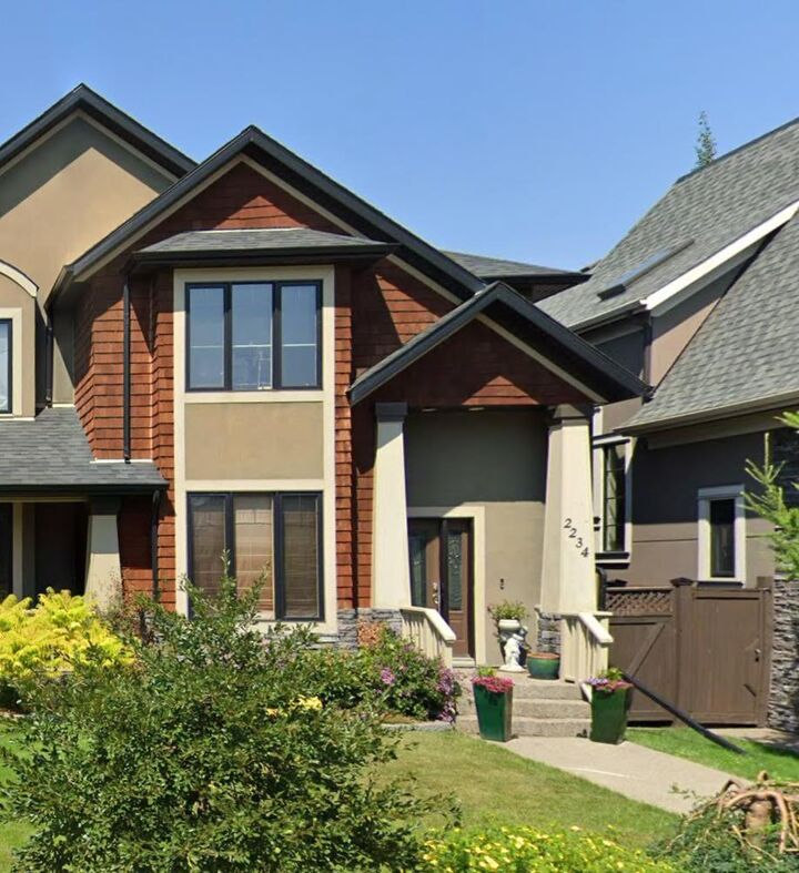 Property Photo:  2234 Broadview Road NW  AB T2N 3J2 