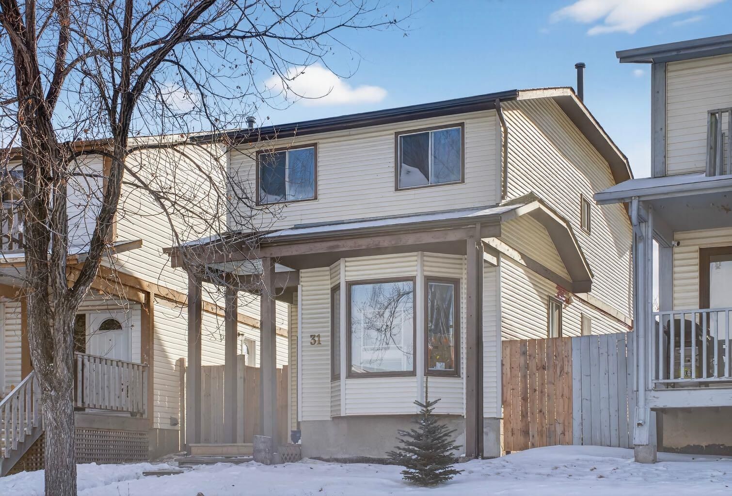Property Photo:  31 Templeby Way NE  AB T1Y 5N7 