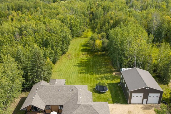 Property Photo:  211 Aspen Drive  AB T9S 1S3 