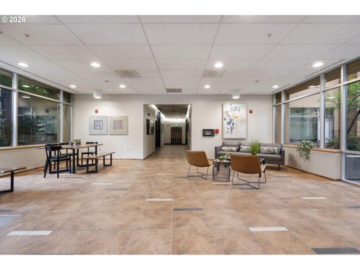 Property Photo:  701 Columbia St 314  WA 98660 