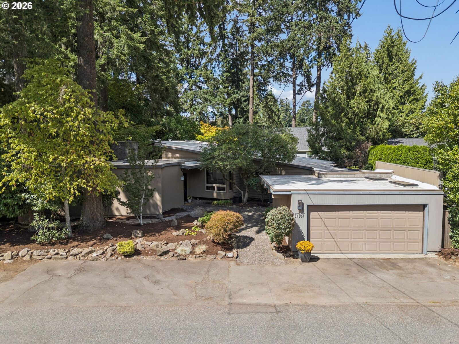 Property Photo: 17167 Cedar Rd OR 97034