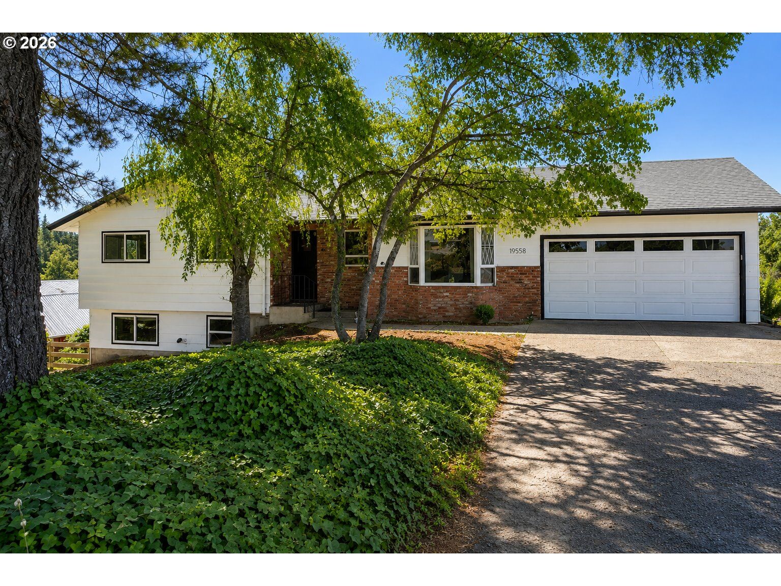 Property Photo: 19558 SW Lebeau Rd OR 97140