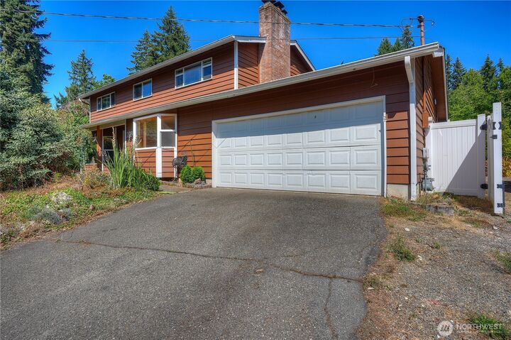 Property Photo: 10907 E 151st Street WA 98374