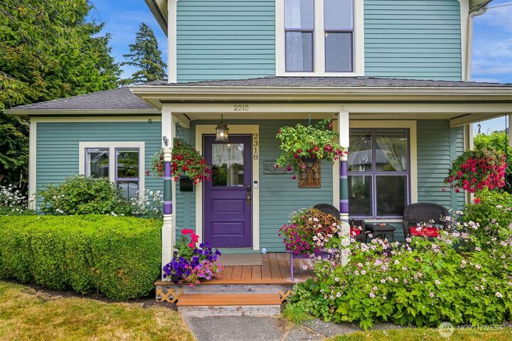 Property Photo:  2318  Keesling Street  WA 98225 