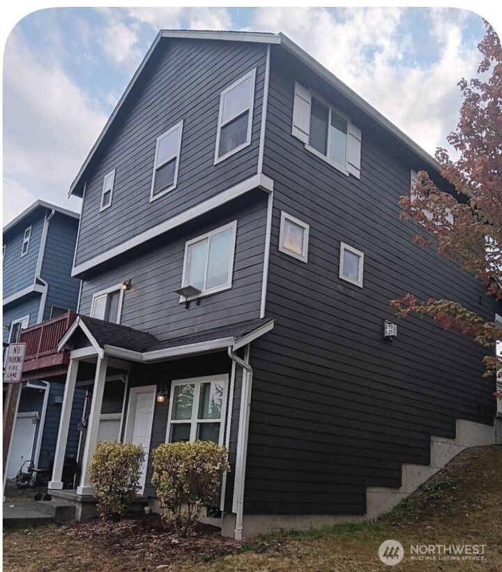 Property Photo:  23704  117th Place SE 17  WA 98031 