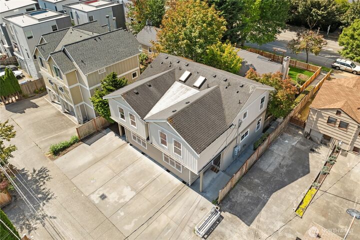 Property Photo:  5616  Fauntleroy Way SW  WA 98136 