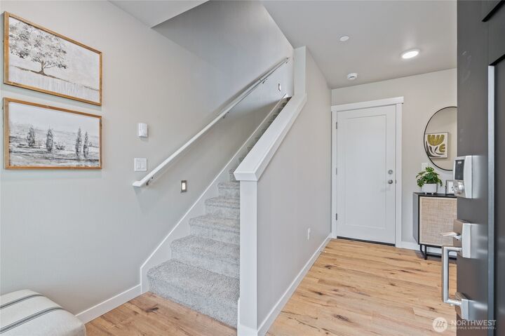 Property Photo: 14424 Madison Way J2 WA 98087