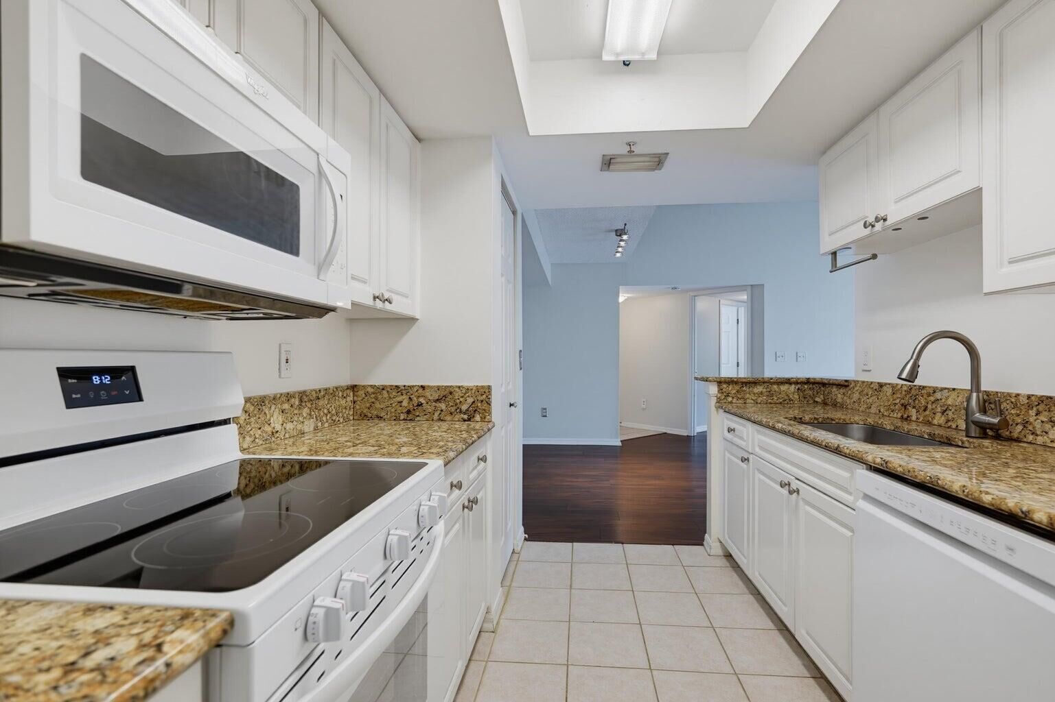 Property Photo:  400 Crestwood Court N 417  FL 33411 