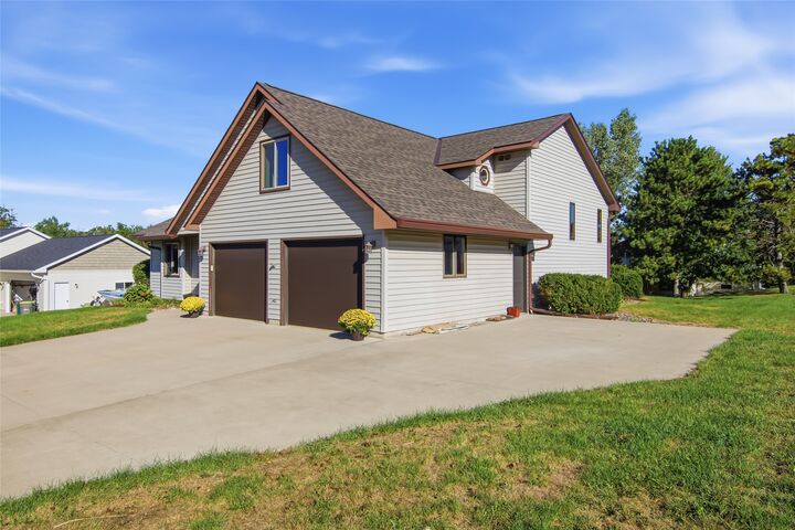 Property Photo: 4002 Oak Knoll Drive WI 54701