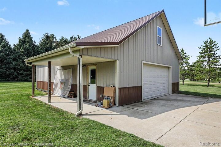 Property Photo:  3775 Reamer Road  MI 48446 