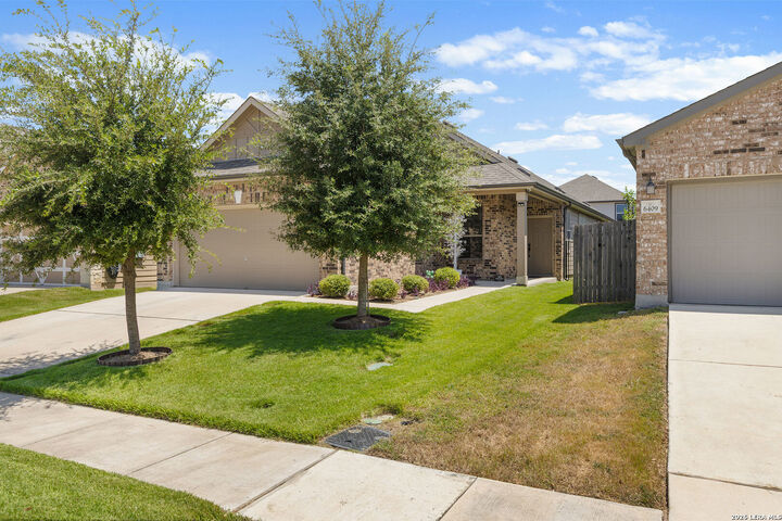 Property Photo: 6405 Wagon Spring St TX 78617