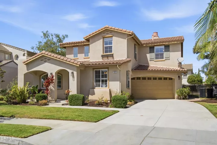 Property Photo: 237 Trellis Place CA 93012