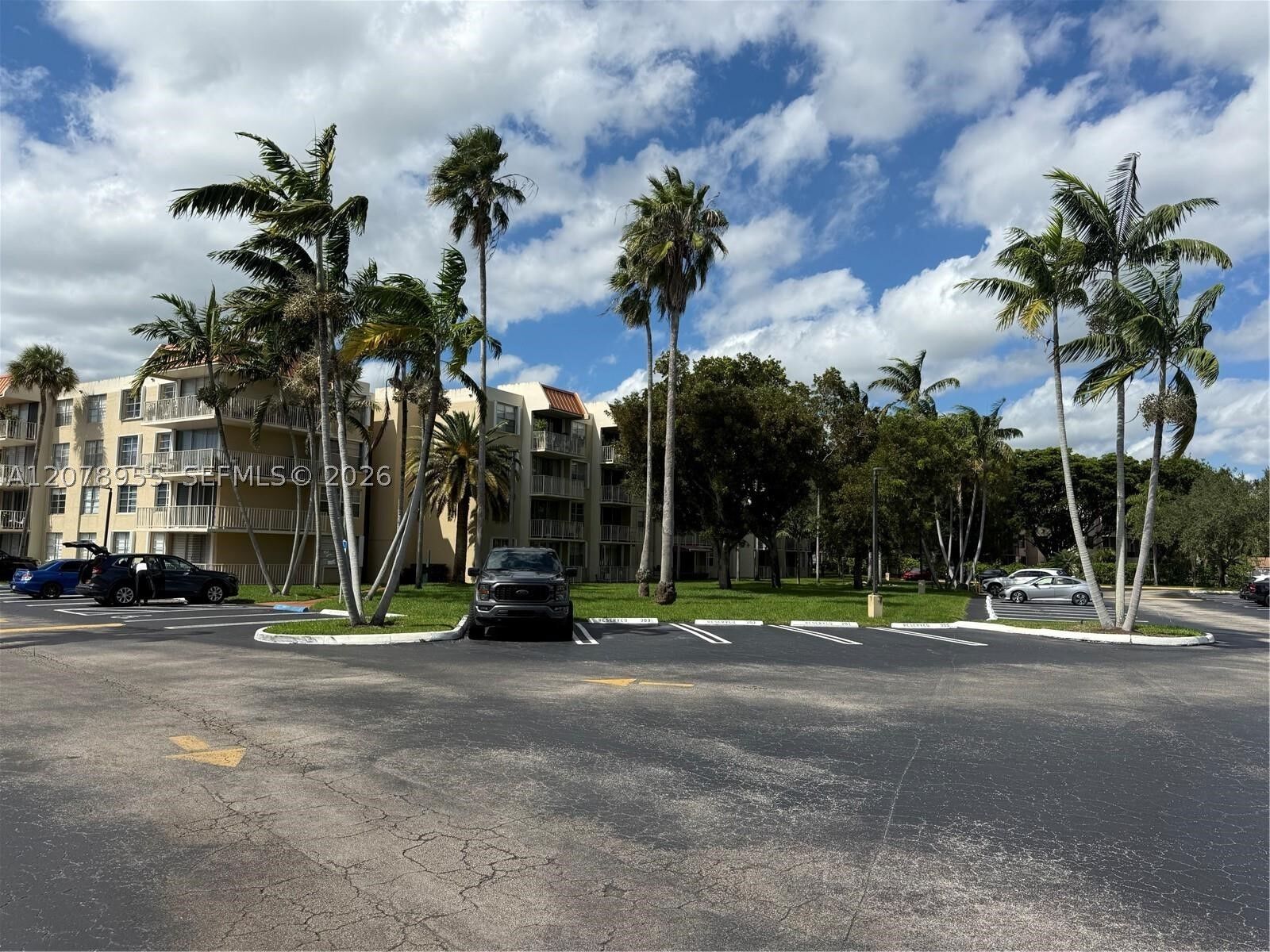 Property Photo:  13100 SW 92 Av A-Ph10  FL 33176 