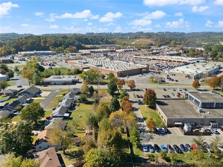 Property Photo:  2206 Green Valley Road  IN 47150 