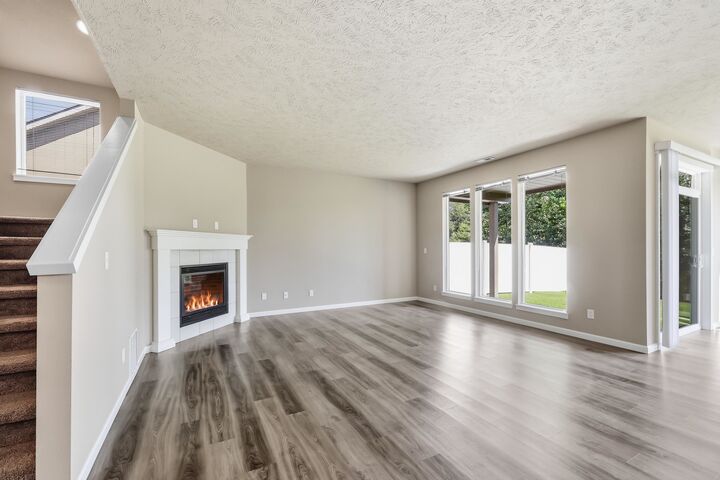Property Photo: 8318 N Summerhill Ln WA 99208