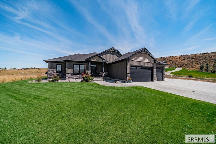 Property Photo:  7091 S Green River Cir  ID 83406 